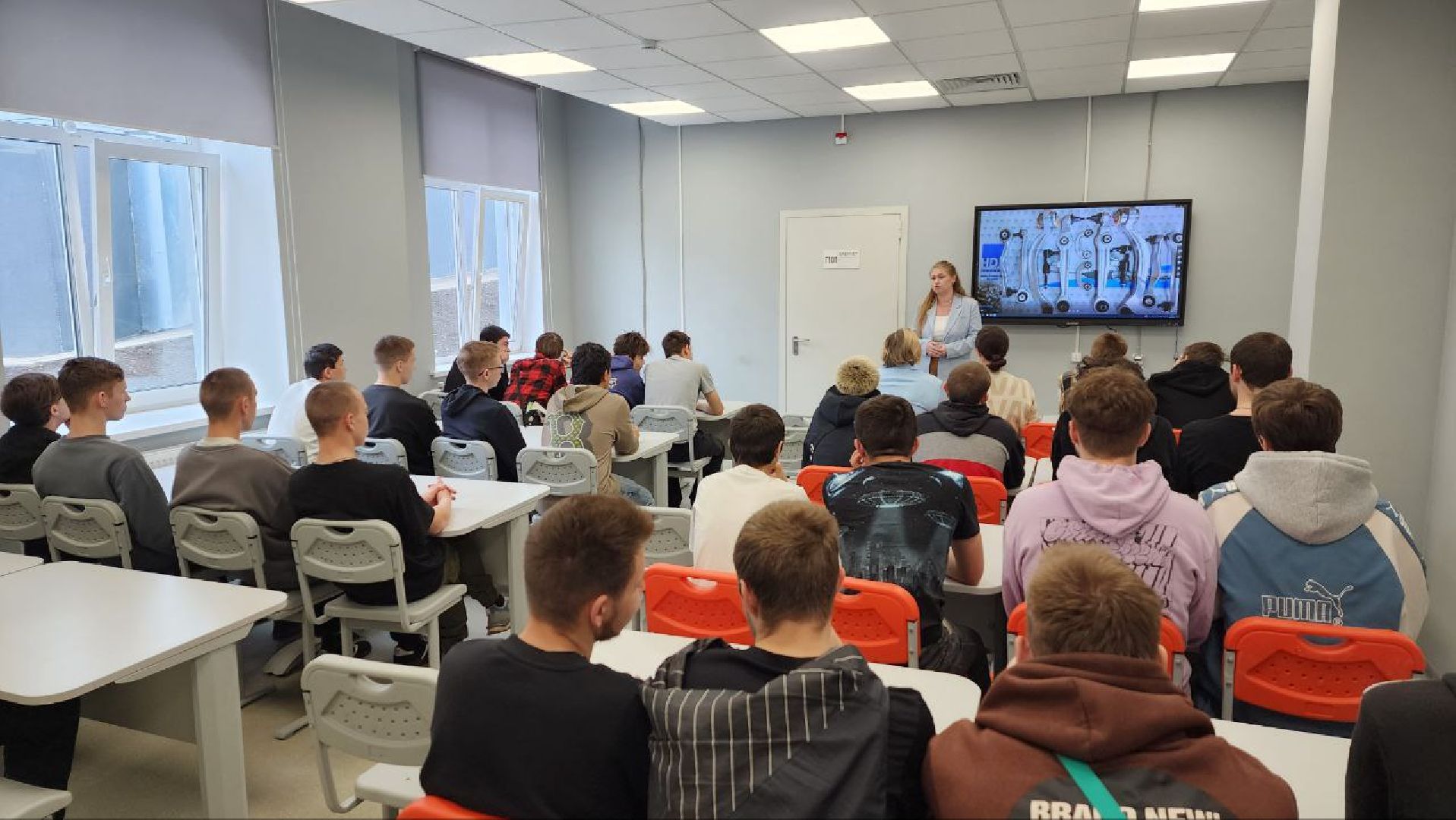 Дмитров, Дмитровский техникум, Мострансавто,