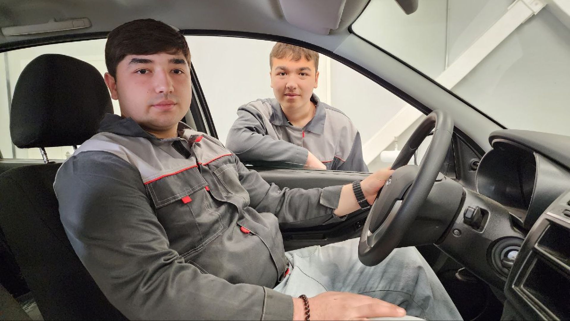 Дмитров, Дмитровский техникум, Мострансавто,