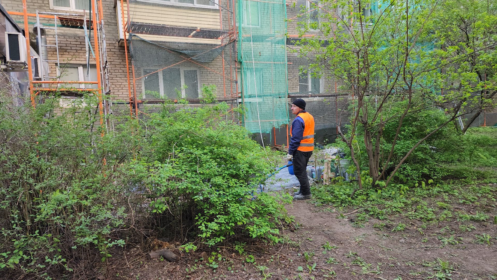 пушкино, капремонт, ремонт фасада дома, рабочие, подрядная организация, штукатурные работы, балкон, отмостка дома, козырек,вертикалки,