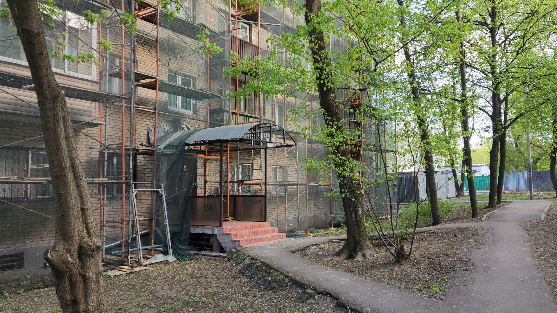 пушкино, капремонт, ремонт фасада дома, рабочие, подрядная организация, штукатурные работы, балкон, отмостка дома, козырек,вертикалки,