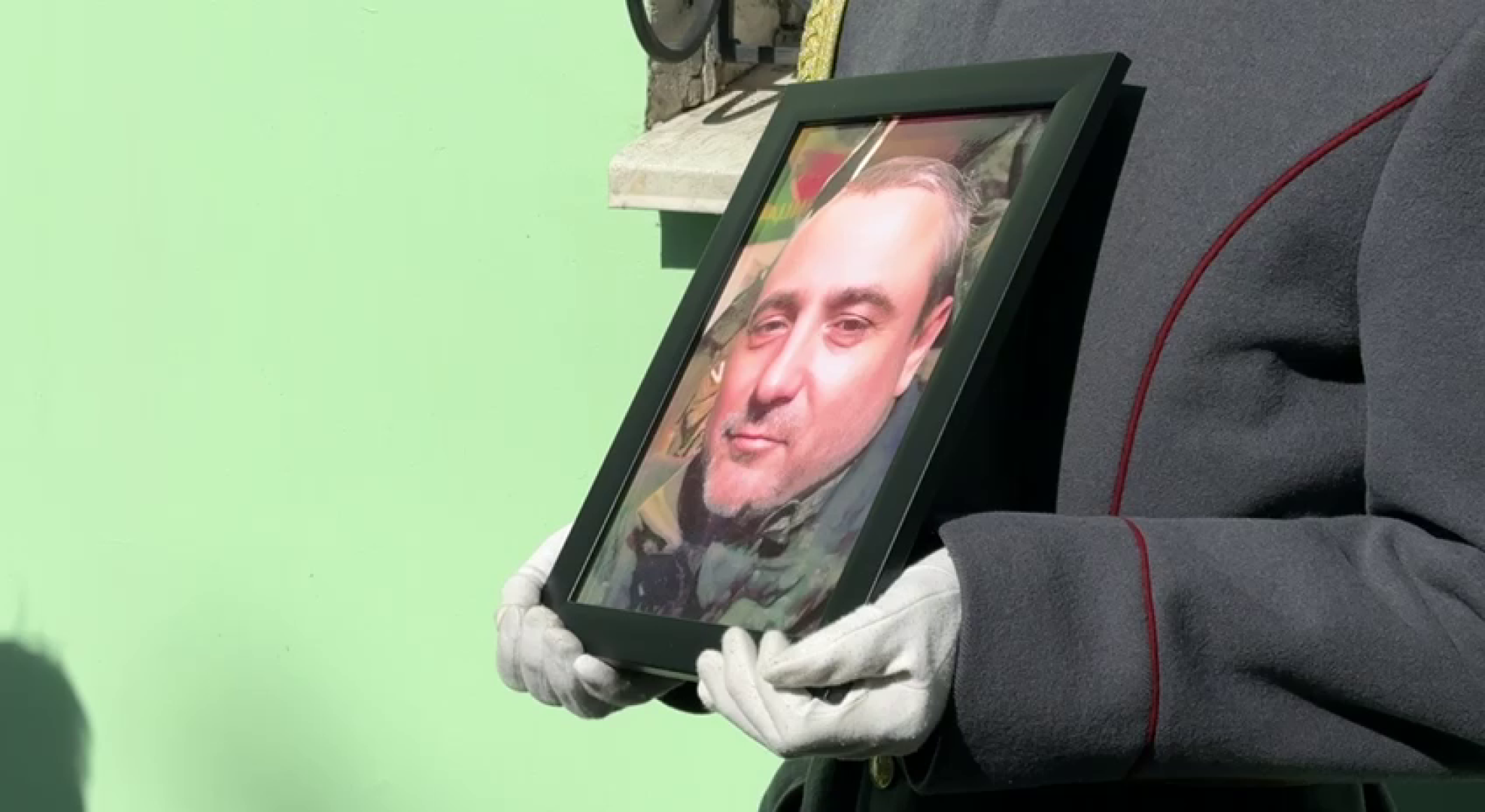 реутов, сво, военнослужащий, мемориальная табличка, награда посмертно,