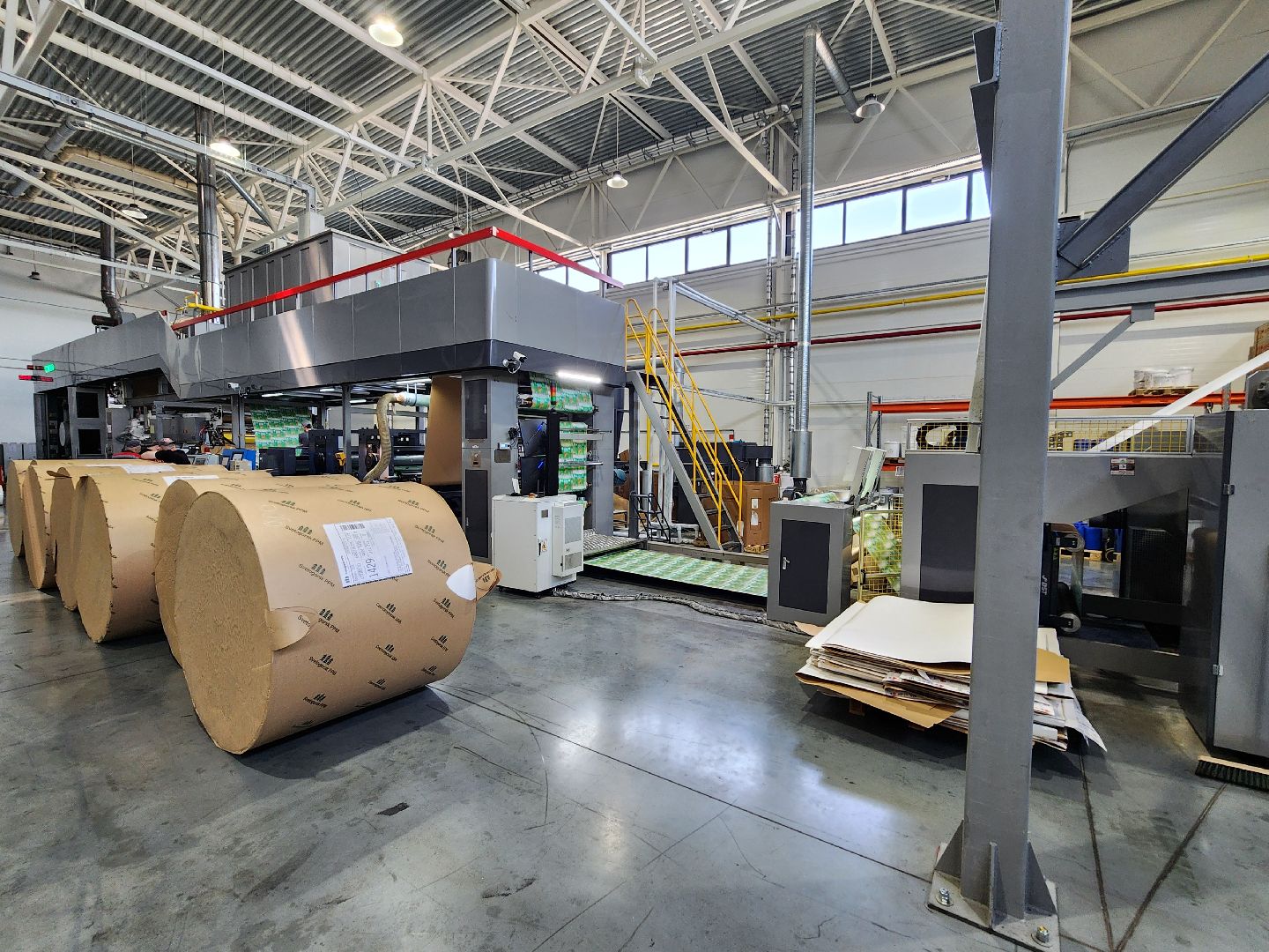 Чехов, завод МолоПак, производство картонной упаковки, аналоги тетра пак и пюр-пак, импортозамещение, асептическая упаковка, пищевая промышленность, российское сырье, отечественные материалы и технологии, локализация производства, новые комплексы,  фонд развития промышленности, губернатор московской области,