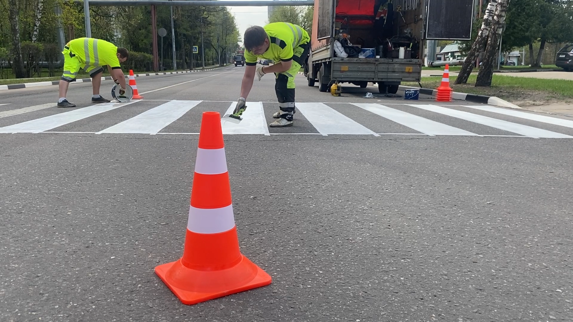 разметка дороги, термопластик разметка, пешеходный переход, власиха нанесение разметки,