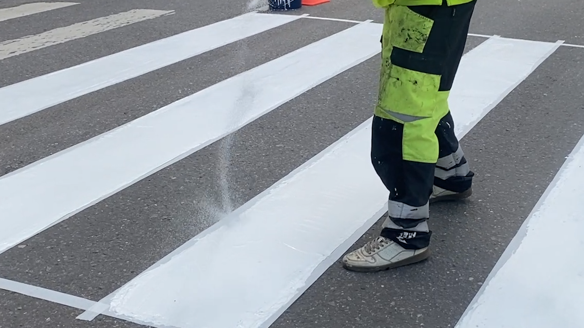 разметка дороги, термопластик разметка, пешеходный переход, власиха нанесение разметки,