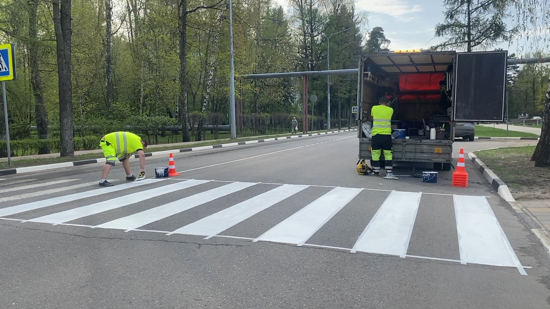 разметка дороги, термопластик разметка, пешеходный переход, власиха нанесение разметки,
