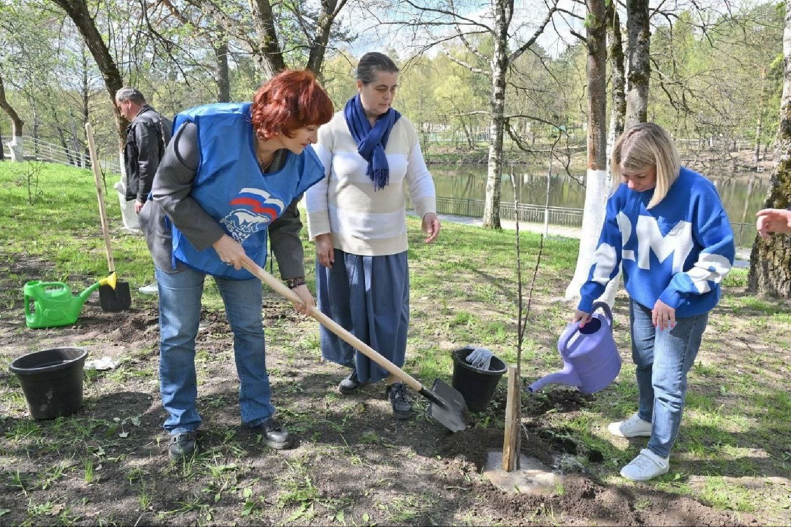 сад победы, посадка деревьев, 80 лет победе, власиха 80 лет вов,