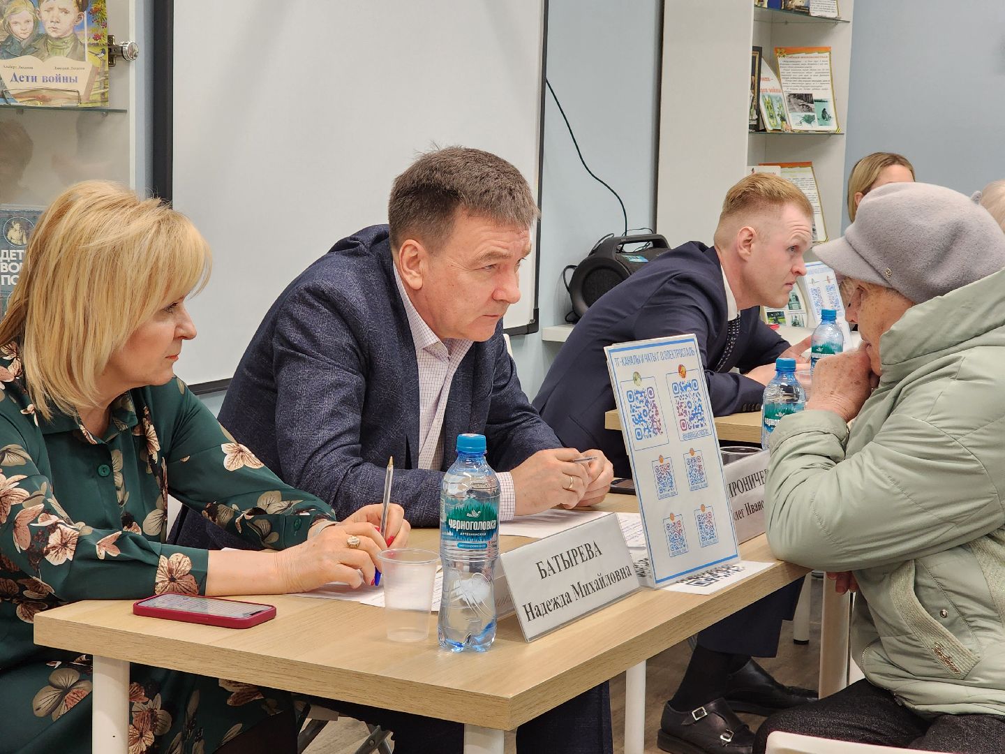 электросталь, жкх, ремонт подъезда, выездная администиация, жители, обращение,