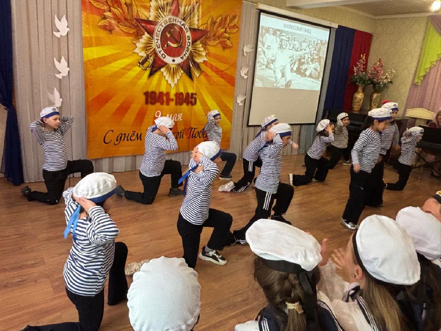 пушкино, лицей, день победы, песни, песни военных лет, хореография, лицеисты, концерт ко дню победы,родители,вертикалки,