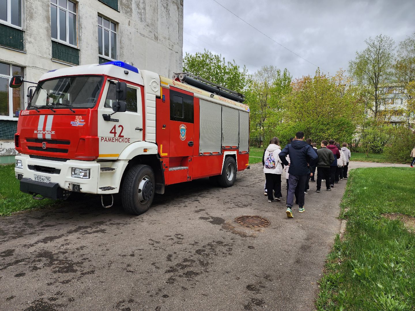 раменское, общество, пожарная безопасность, тренировочная эвакуация в средней школе 22 в дубовой роще,