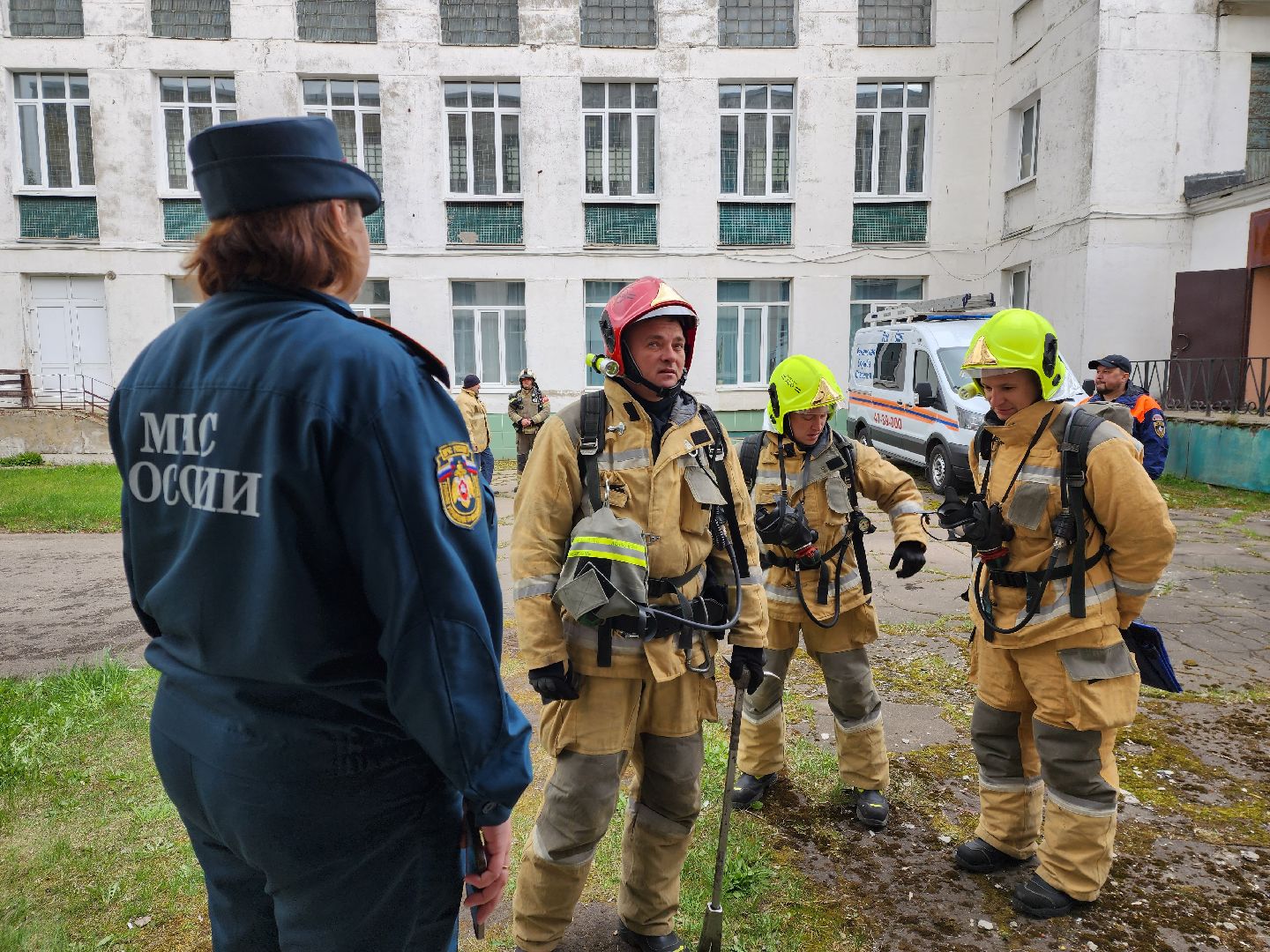 раменское, общество, пожарная безопасность, тренировочная эвакуация в средней школе 22 в дубовой роще,