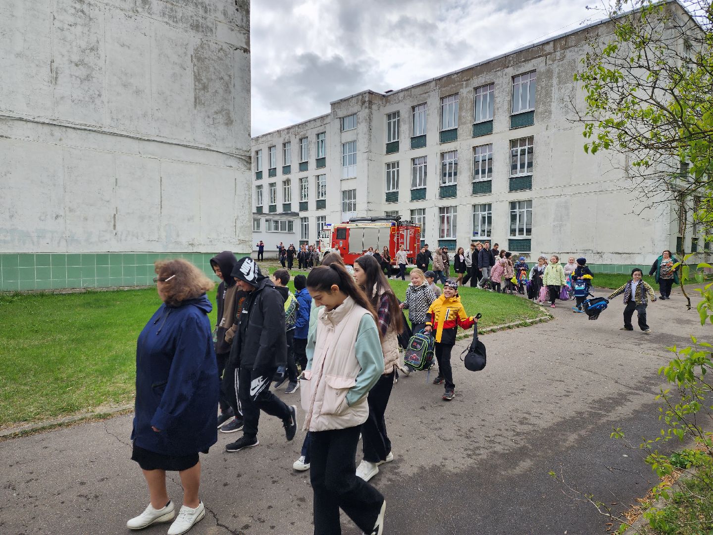 раменское, общество, пожарная безопасность, тренировочная эвакуация в средней школе 22 в дубовой роще,
