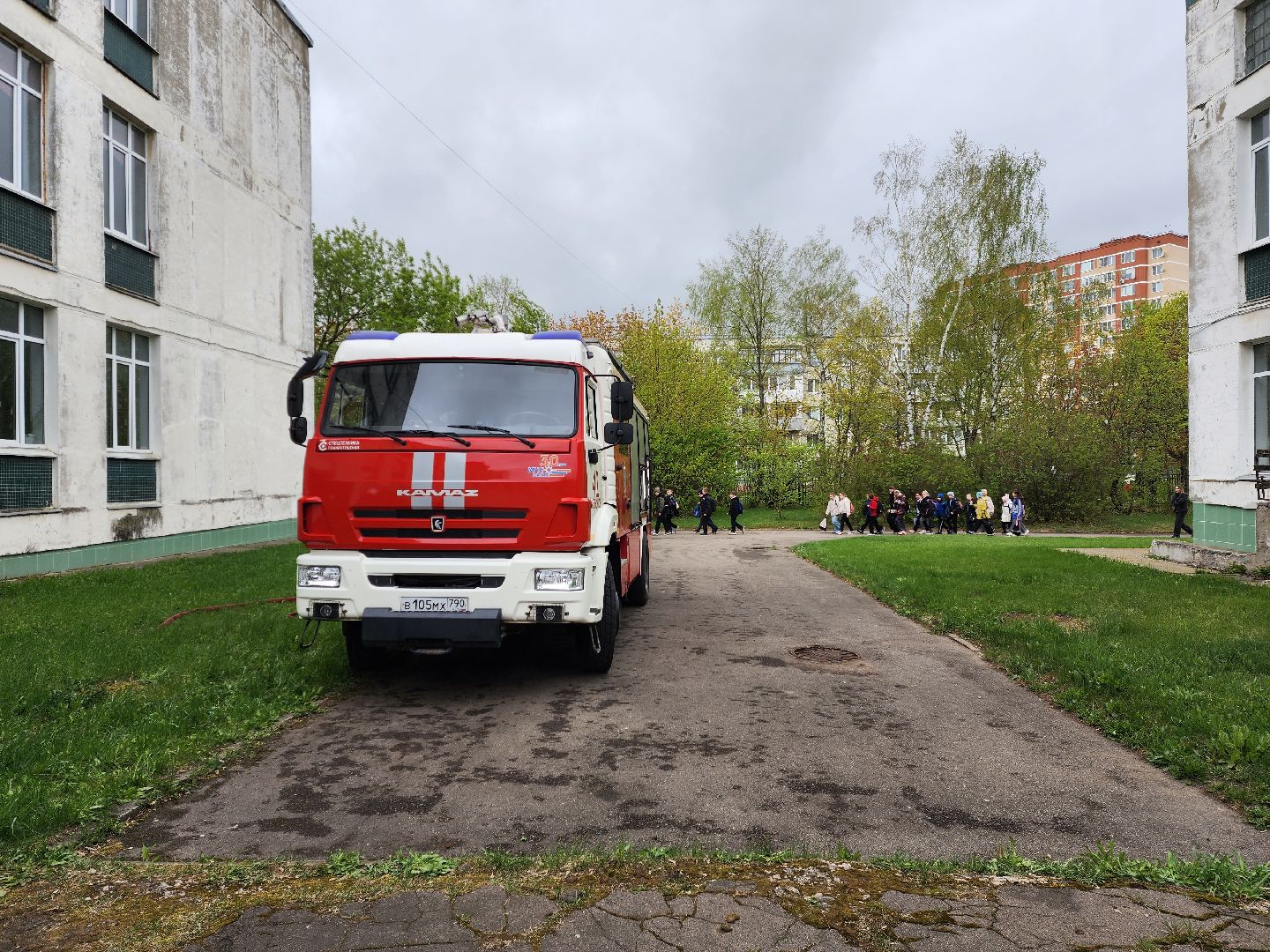 раменское, общество, пожарная безопасность, тренировочная эвакуация в средней школе 22 в дубовой роще,