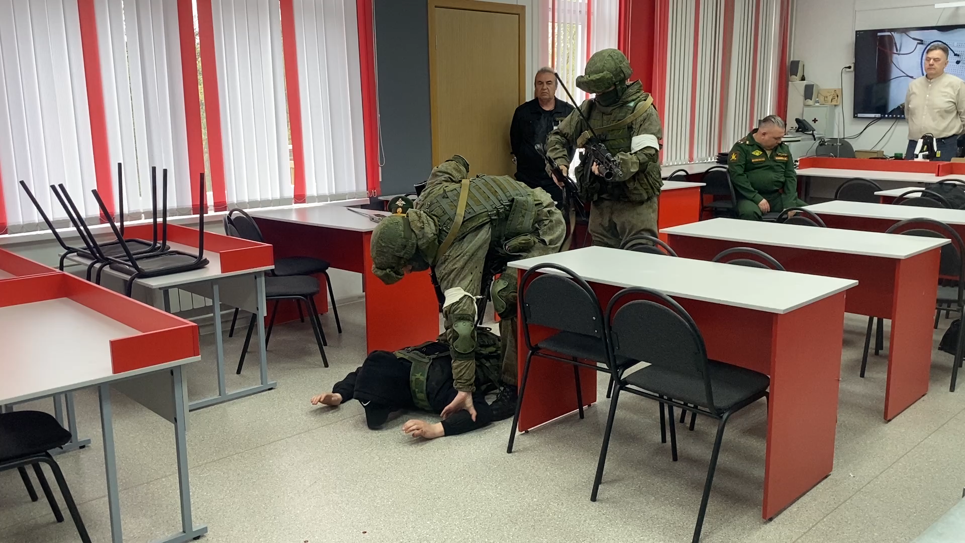 учения в школе, безопасность, антитеррор, антитеррористическая тренировка, школа перспектива власиха,