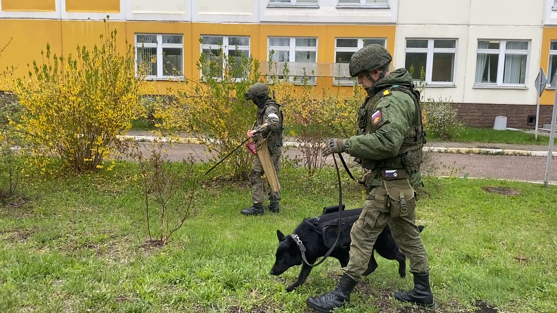 учения в школе, безопасность, антитеррор, антитеррористическая тренировка, школа перспектива власиха,