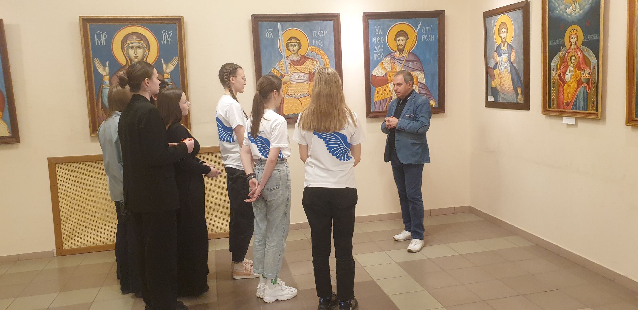 Долгопрудный, выставка, патриотика, школьники