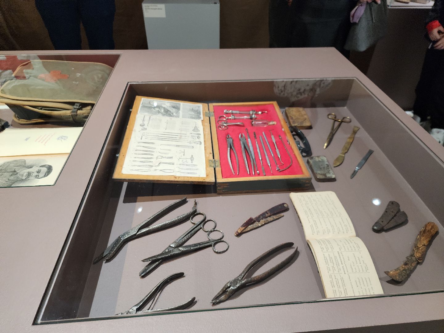 серпухов, подмосковье, серпуховский историко-художественный музей, выставка, великая отечественная война, военная медицина,