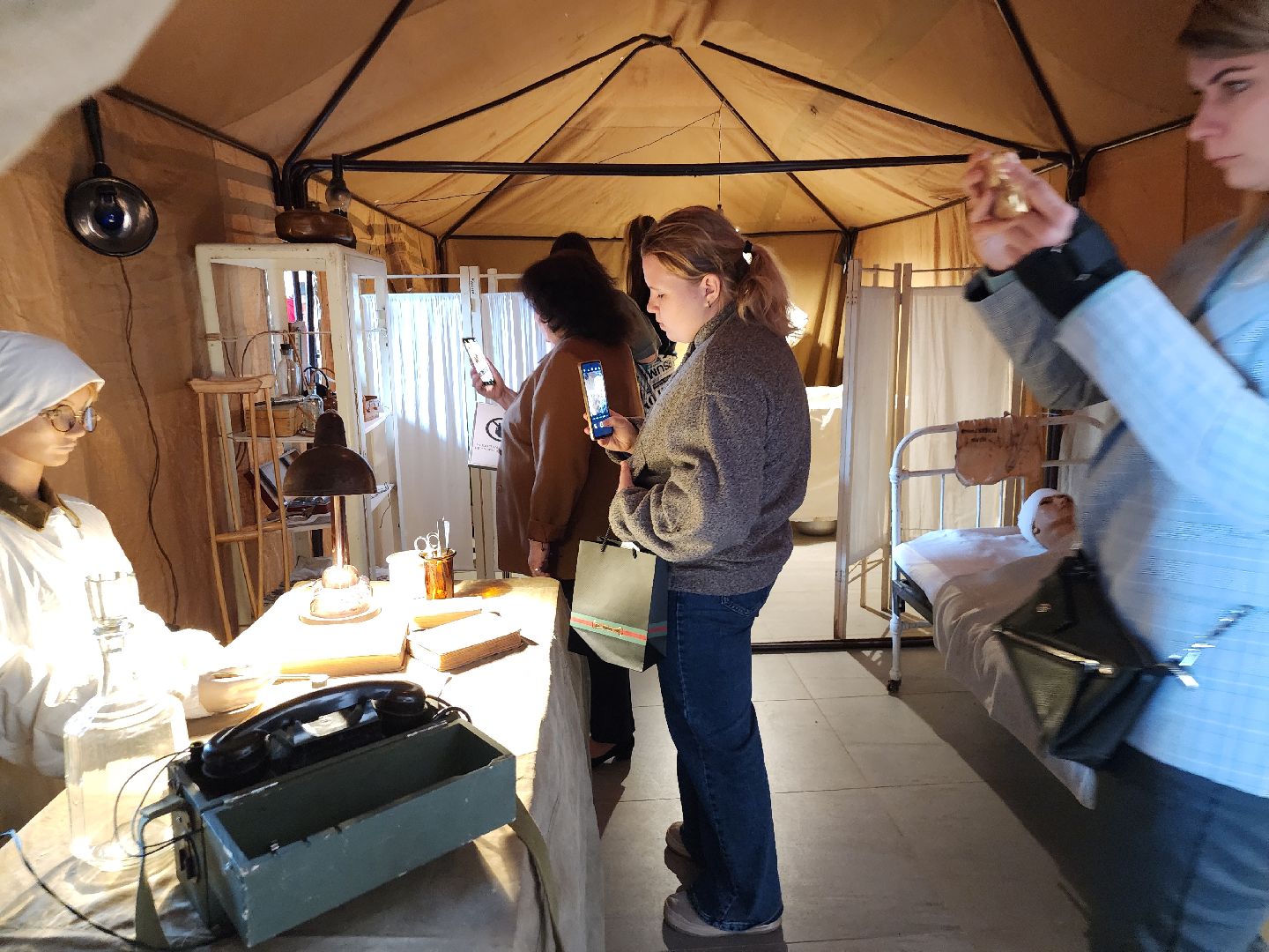 серпухов, подмосковье, серпуховский историко-художественный музей, выставка, великая отечественная война, военная медицина,