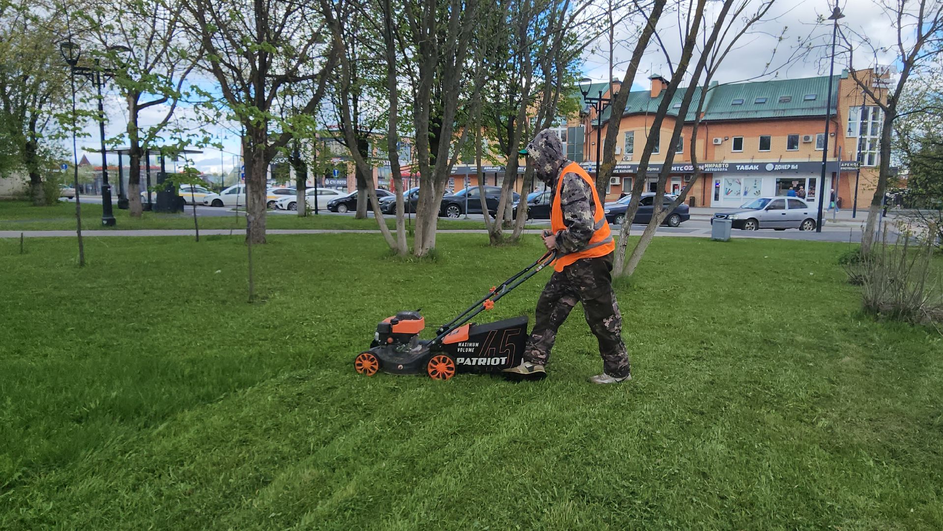 Истра, Сквер, Газон, Благоустройство,
