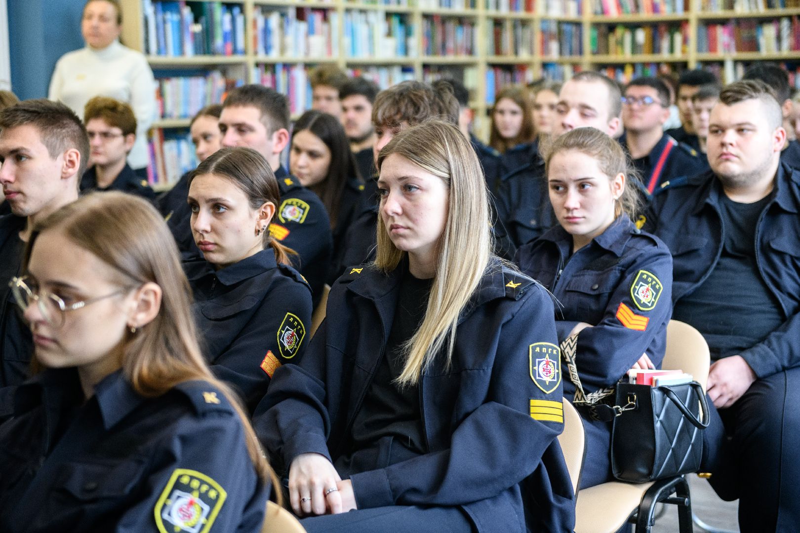 лыткарино, молодая гвардия, политзавод, танцы скелетов в шкафу, центральная библиотека, общество, цифровая гигиена,