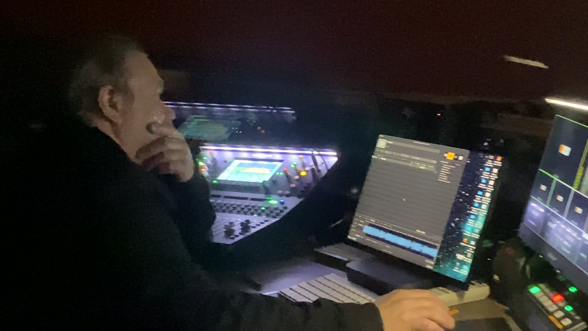 кинопоказ, дворец культуры власиха, 1 мая, праздник весны и труда, власиха дк,