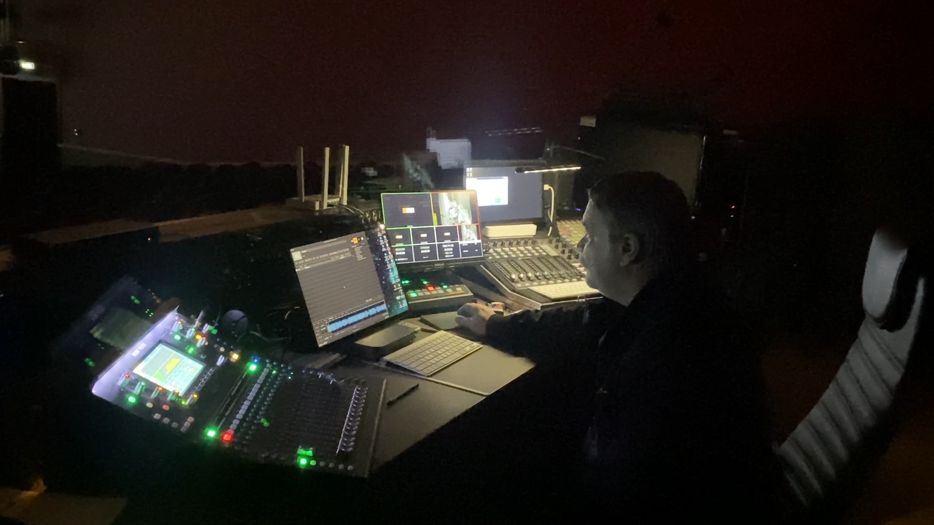 кинопоказ, дворец культуры власиха, 1 мая, праздник весны и труда, власиха дк,