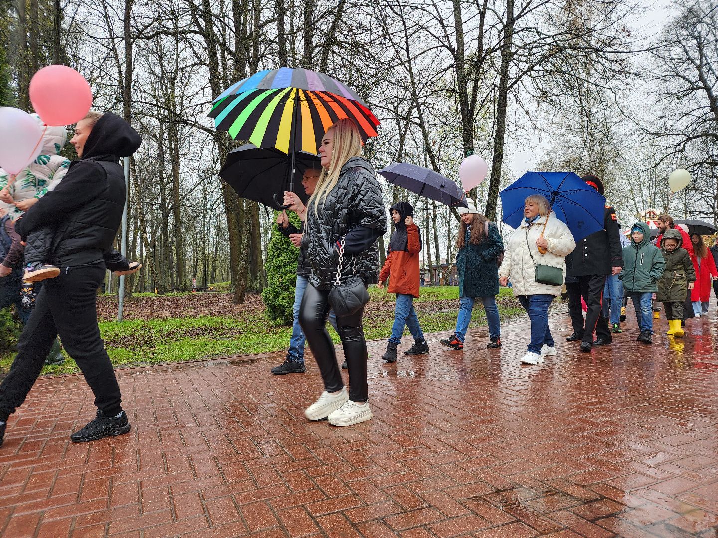 сергиев посад, парк скитские пруды, парад семей, 1 мая,