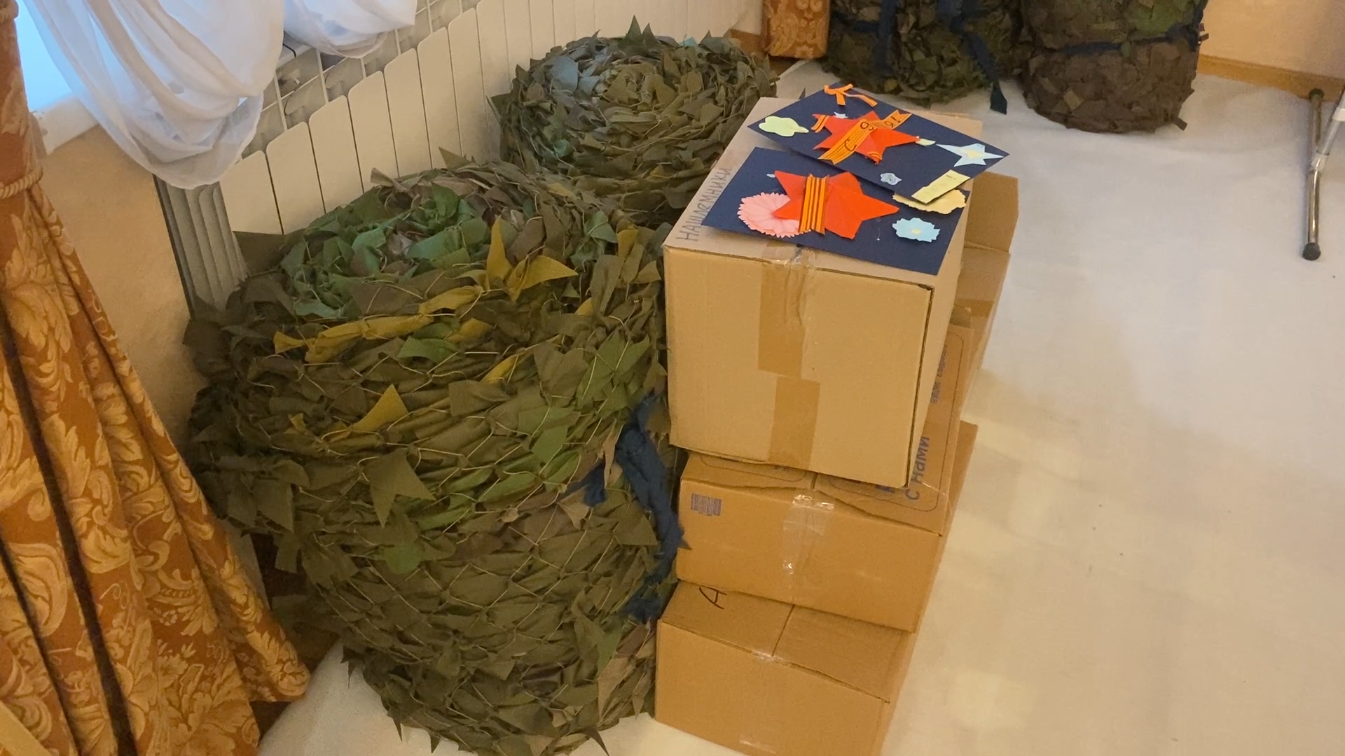 своих не бросаем, волонтеры власихи, плетение маскировочных сетей, маскировочные сети, пункт варварушки,