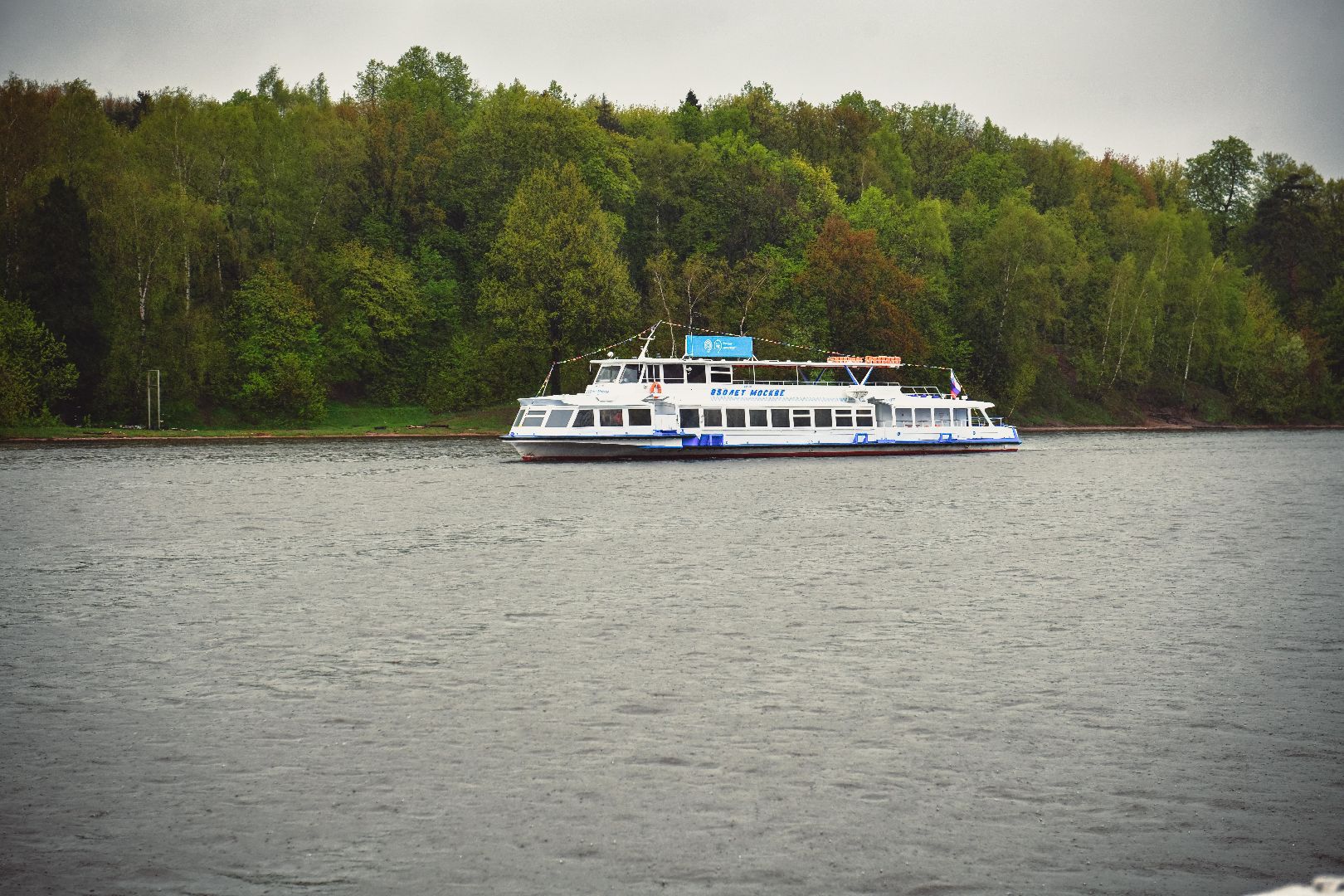 река, навигация, теплоход,