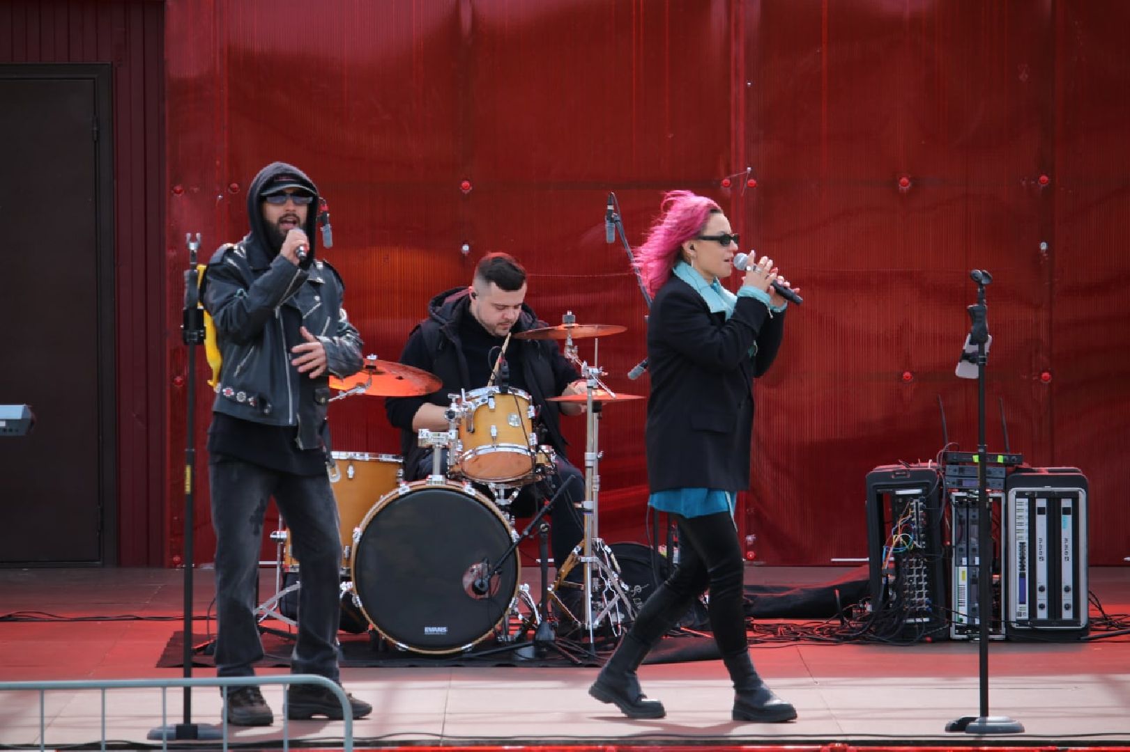 Серебряные Пруды, парк, на одной волне