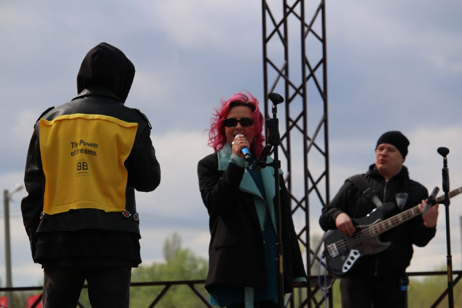 Серебряные Пруды, парк, на одной волне