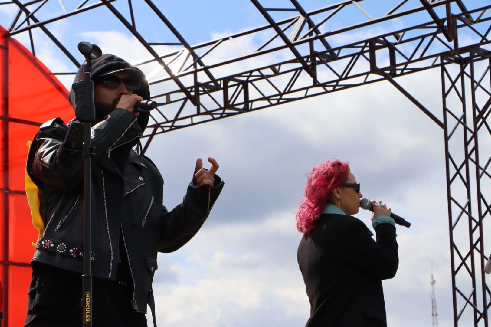 Серебряные Пруды, парк, на одной волне