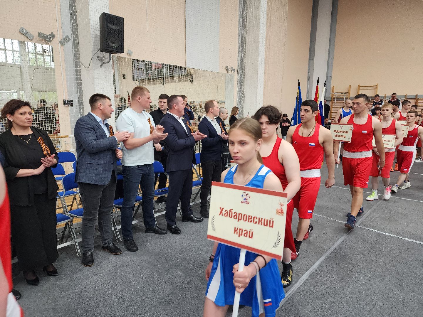 Чехов, дворец спорта олимпийский, первенство России по боксу, юниоры и юниорки, разные весовые категории, соревнования, состязания, 17-18 лет, Денис Лебедев, Александр Поветкин,