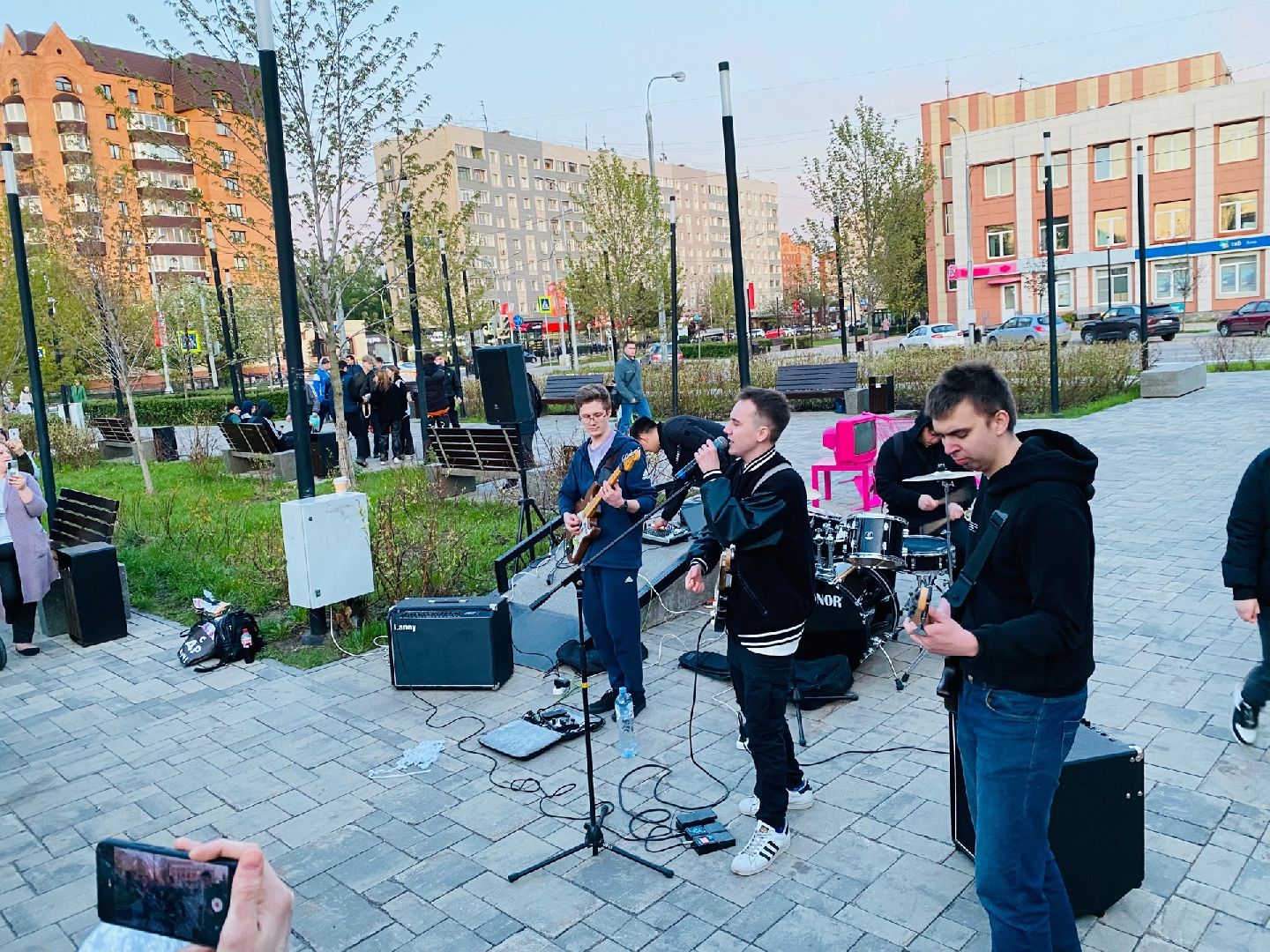 Домодедово, сквер у почтамта, голос улиц