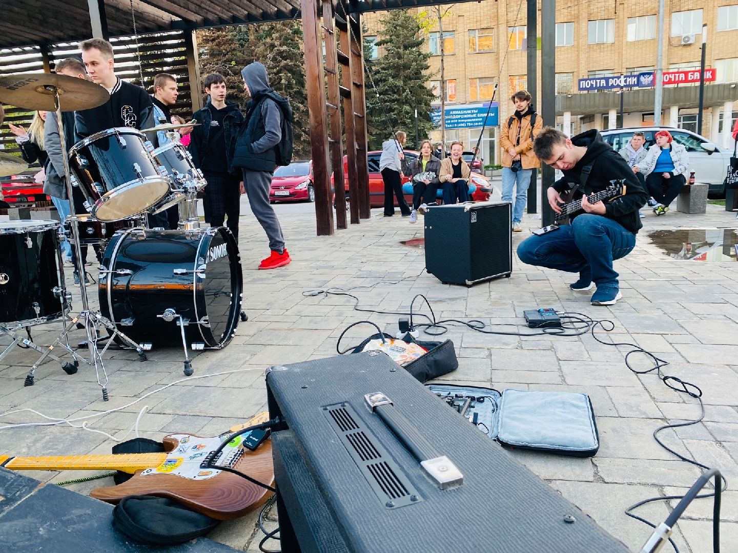 Домодедово, сквер у почтамта, голос улиц