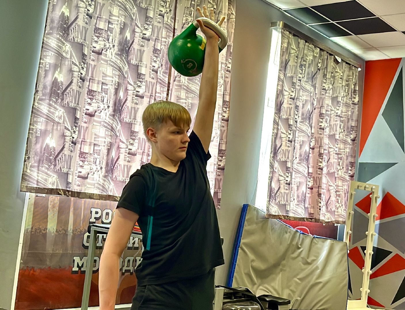 наро-фоминск, наро-фоминский городской округ,  клуб winterlion, стритлифтинг, комикс,спорт - это жизнь,