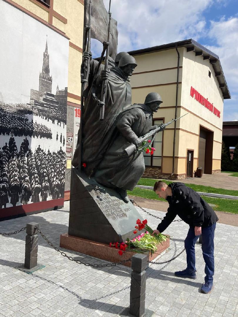 Звенигород, клуб любителей путешествий Звенигорода, автопробег, День Победы, 78-я годовщина Великой Победы, музей военной техники в Падиково