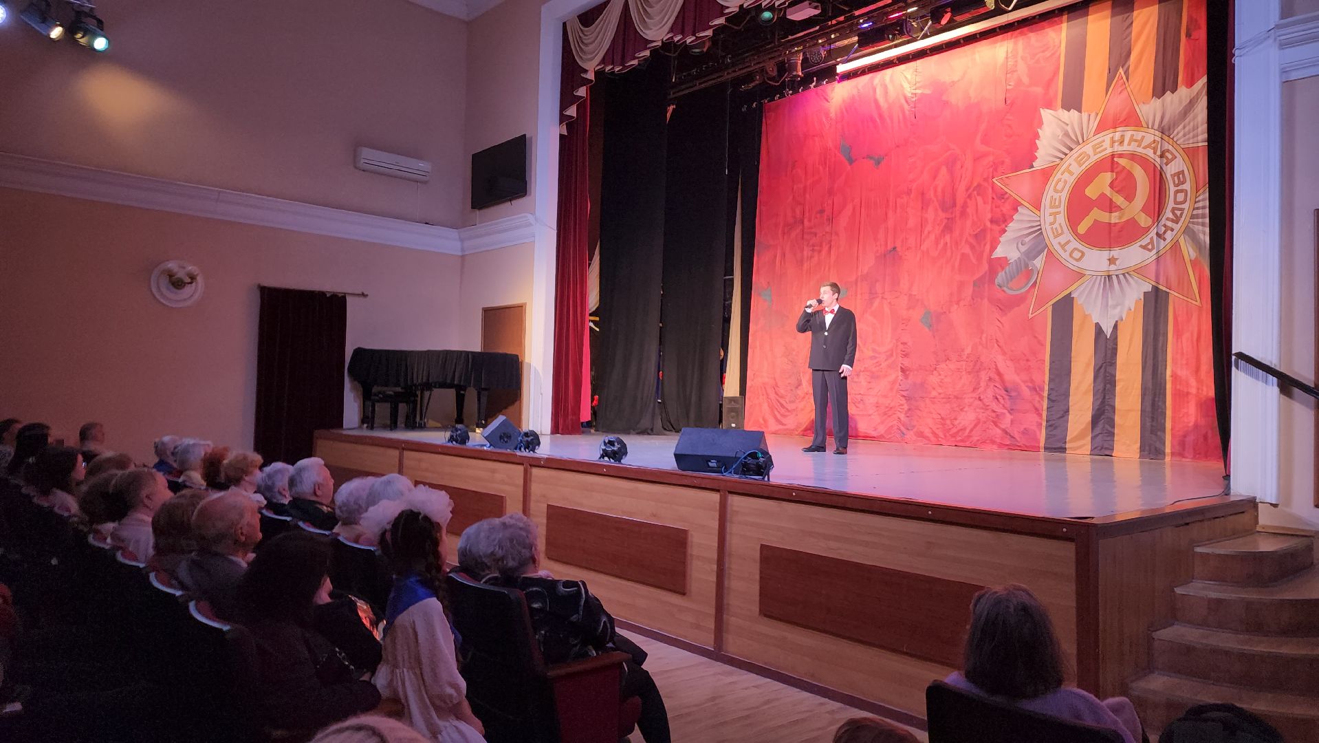 пушкино, концерт, 9 мая, день победы, творческие коллективы, творческие номера, ветераны, узники концлагерей, блокадники,