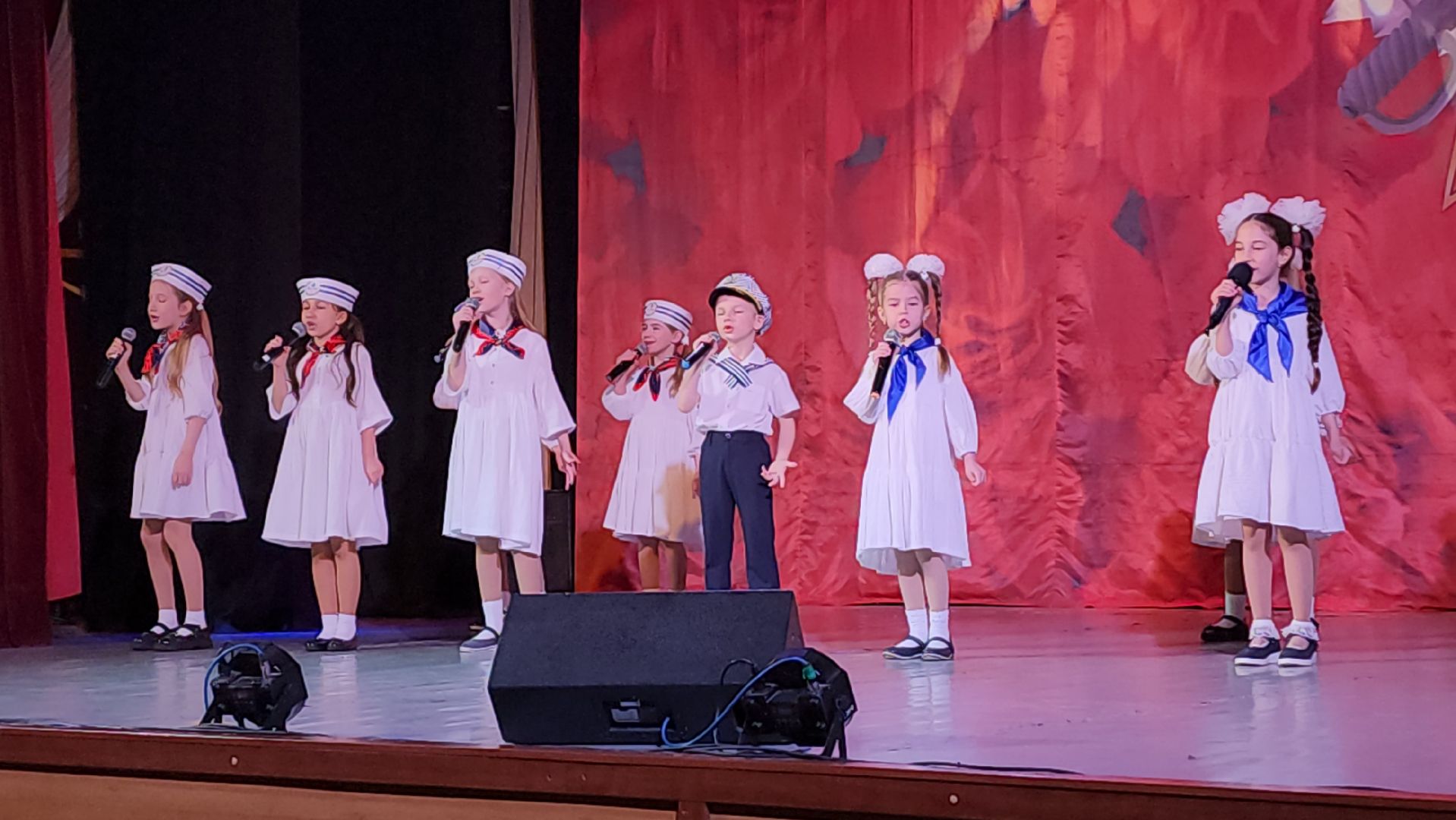 пушкино, концерт, 9 мая, день победы, творческие коллективы, творческие номера, ветераны, узники концлагерей, блокадники,