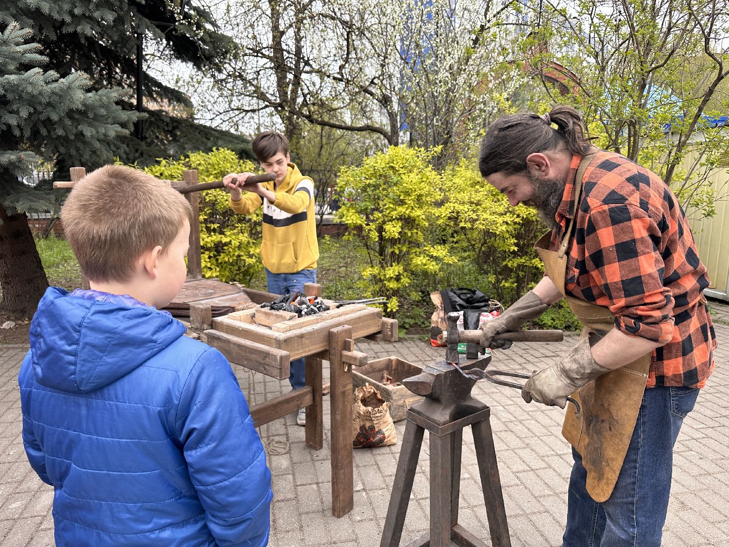 Одинцово, Благотворительность, Белый Цветок