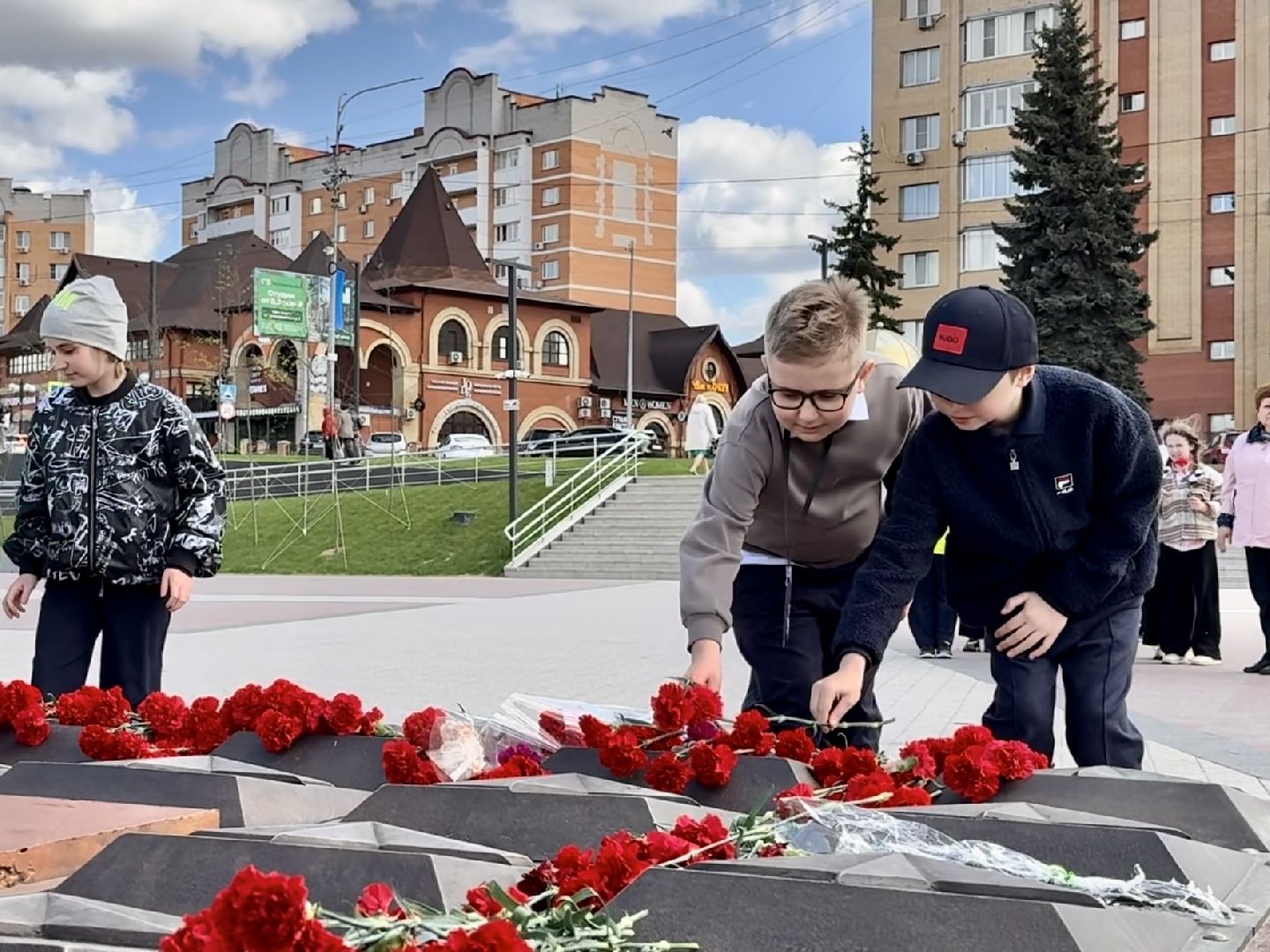 раменское , вечный огонь, Площадь победы, 9 мая, возложение цветов,