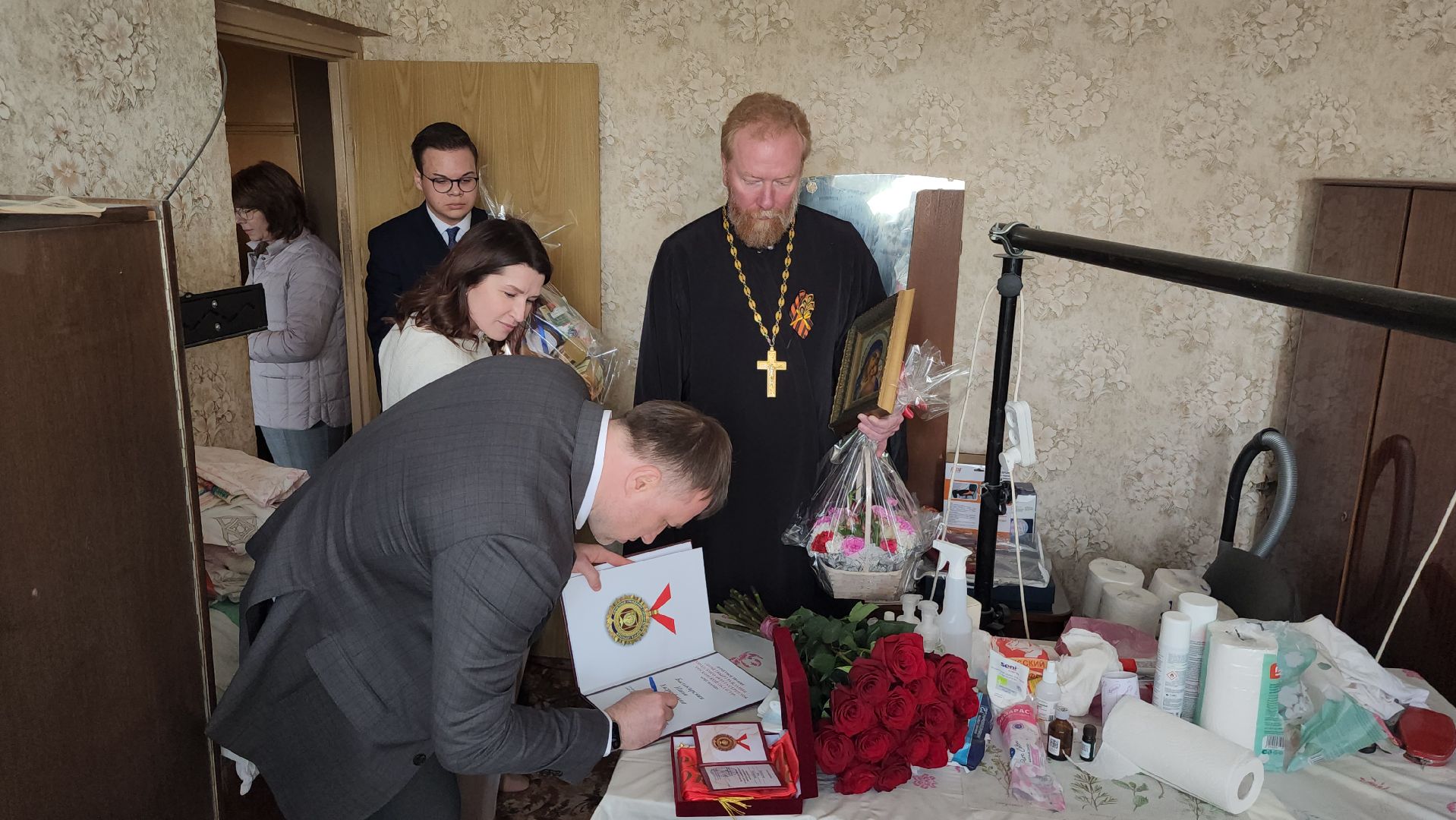 серпухов, улица весенняя, именная табличка ветерана вов,