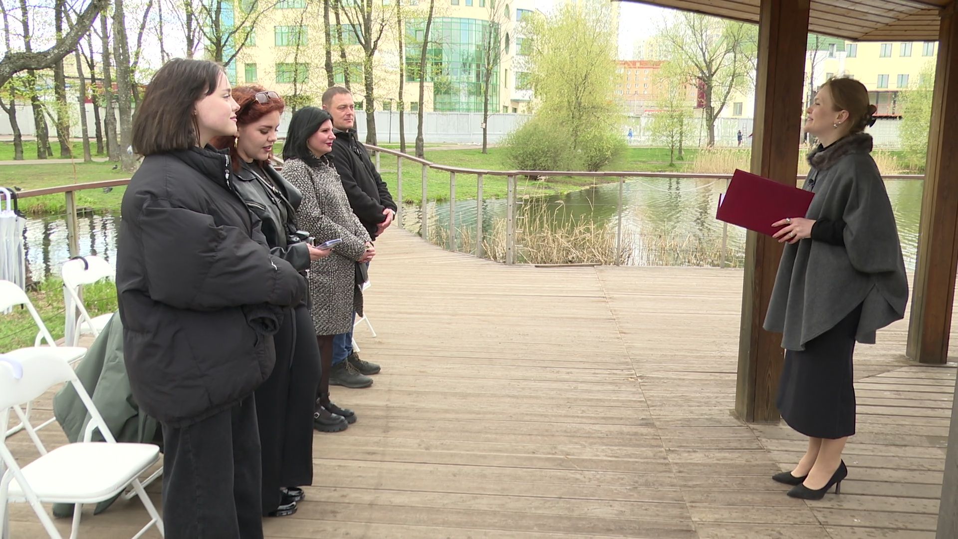 реутов, парк, фабричный пруд, свадьба, выездная регистрация брака,