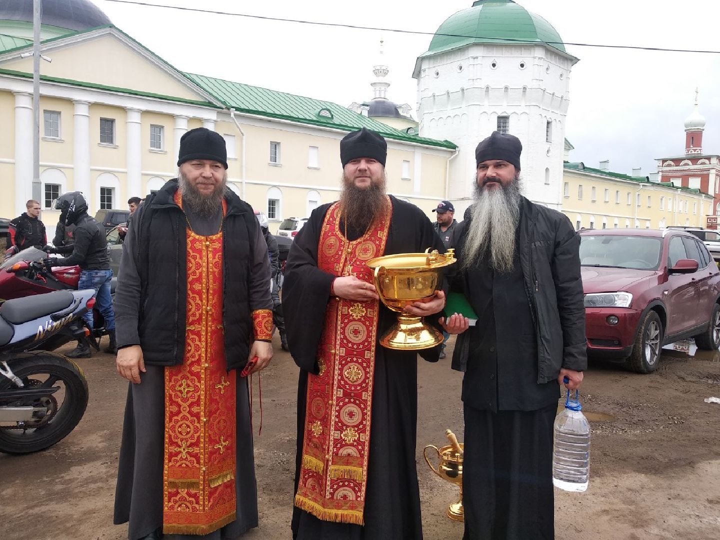 Дмитров, Ночные волки, Николо-Пешношский монастырь, мотосезон