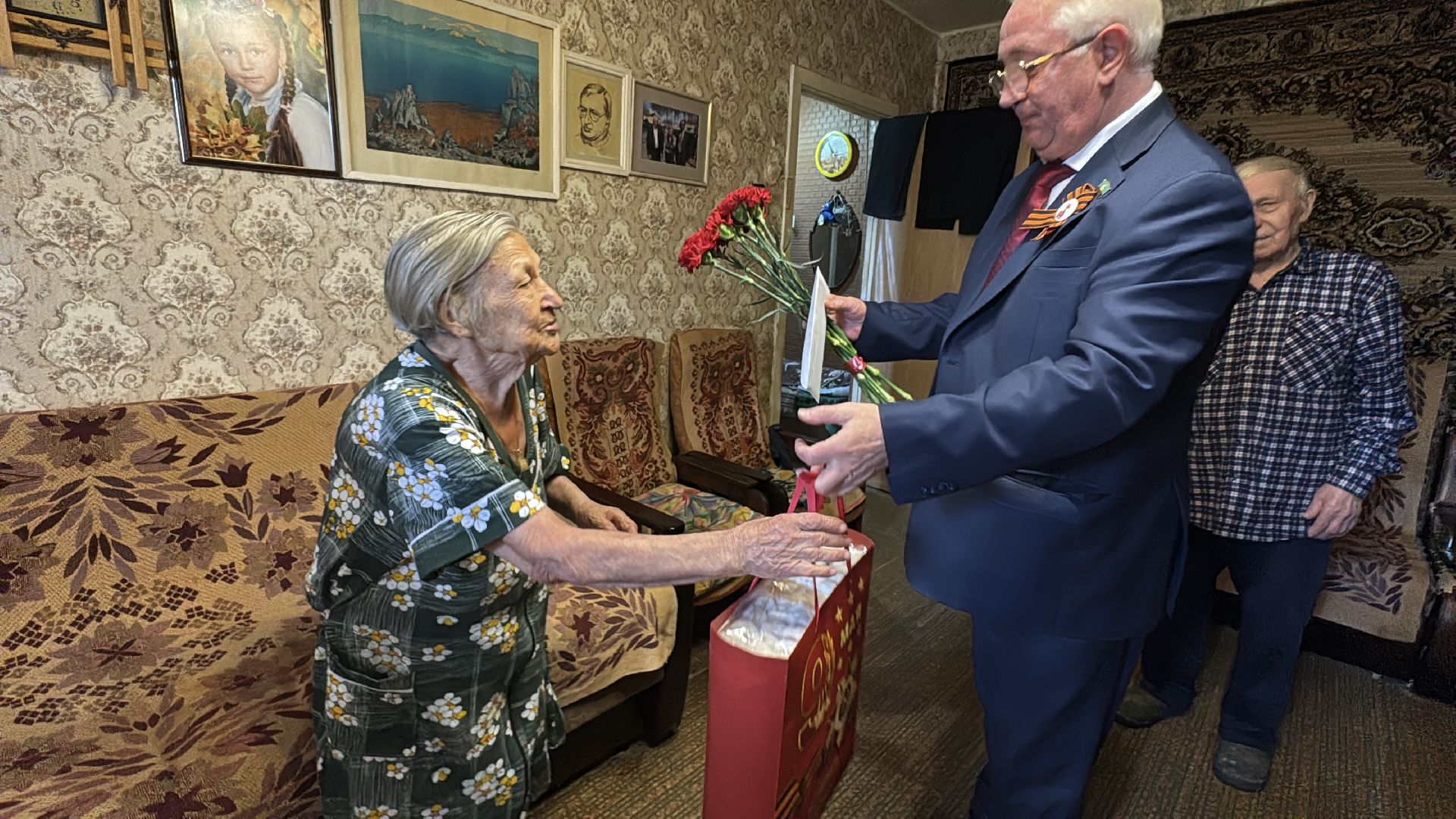 Одинцово, Поздравление ветеранов, Депутат Киреев,