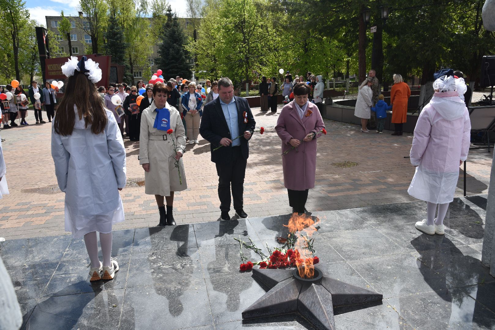 лотошино, день победы, вахта памяти, лотошинская школа 1,