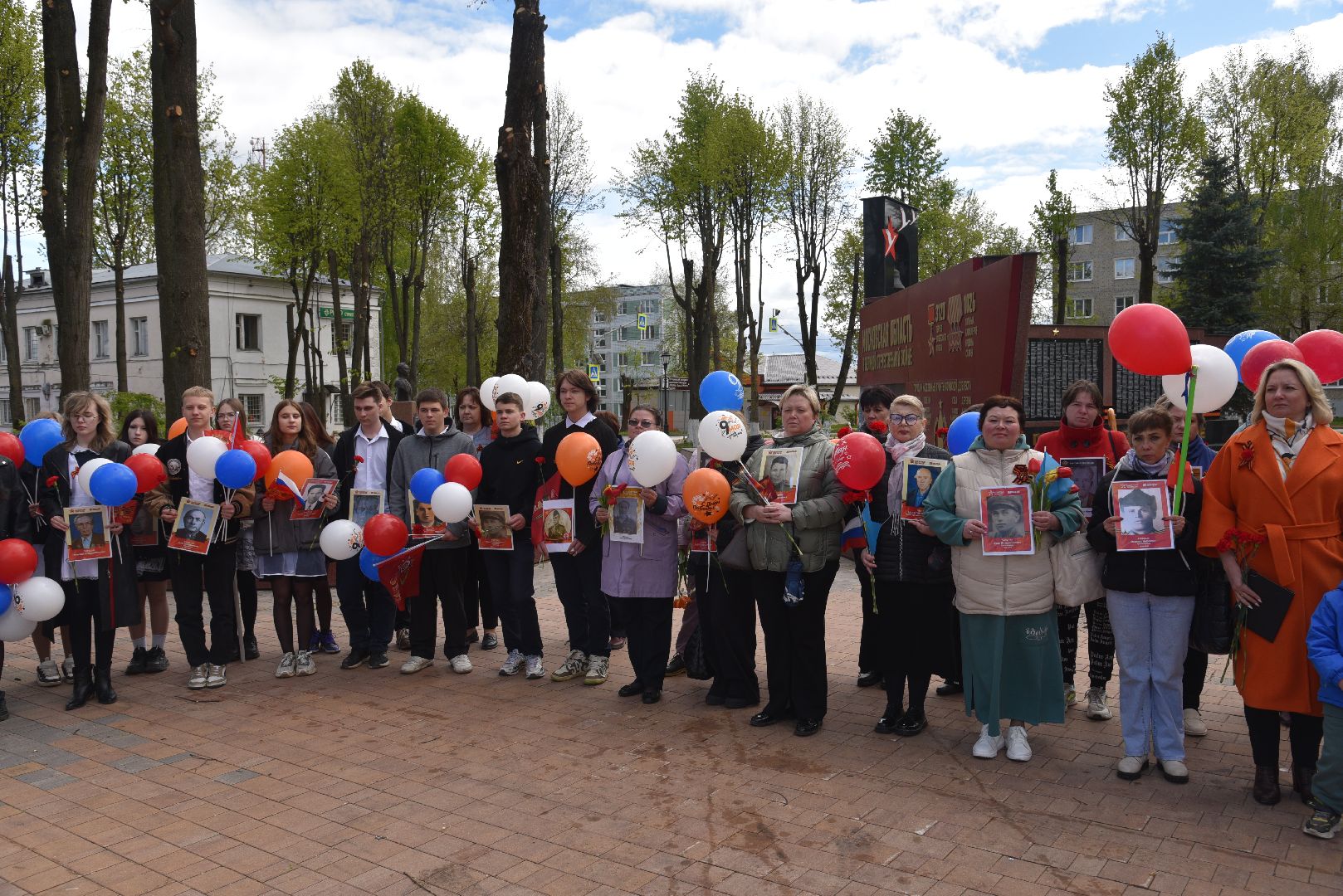 лотошино, день победы, вахта памяти, лотошинская школа 1,