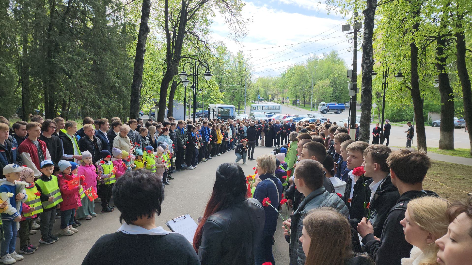 серпухов, подмосковье, возложение цветов, 9 мая, день победы,