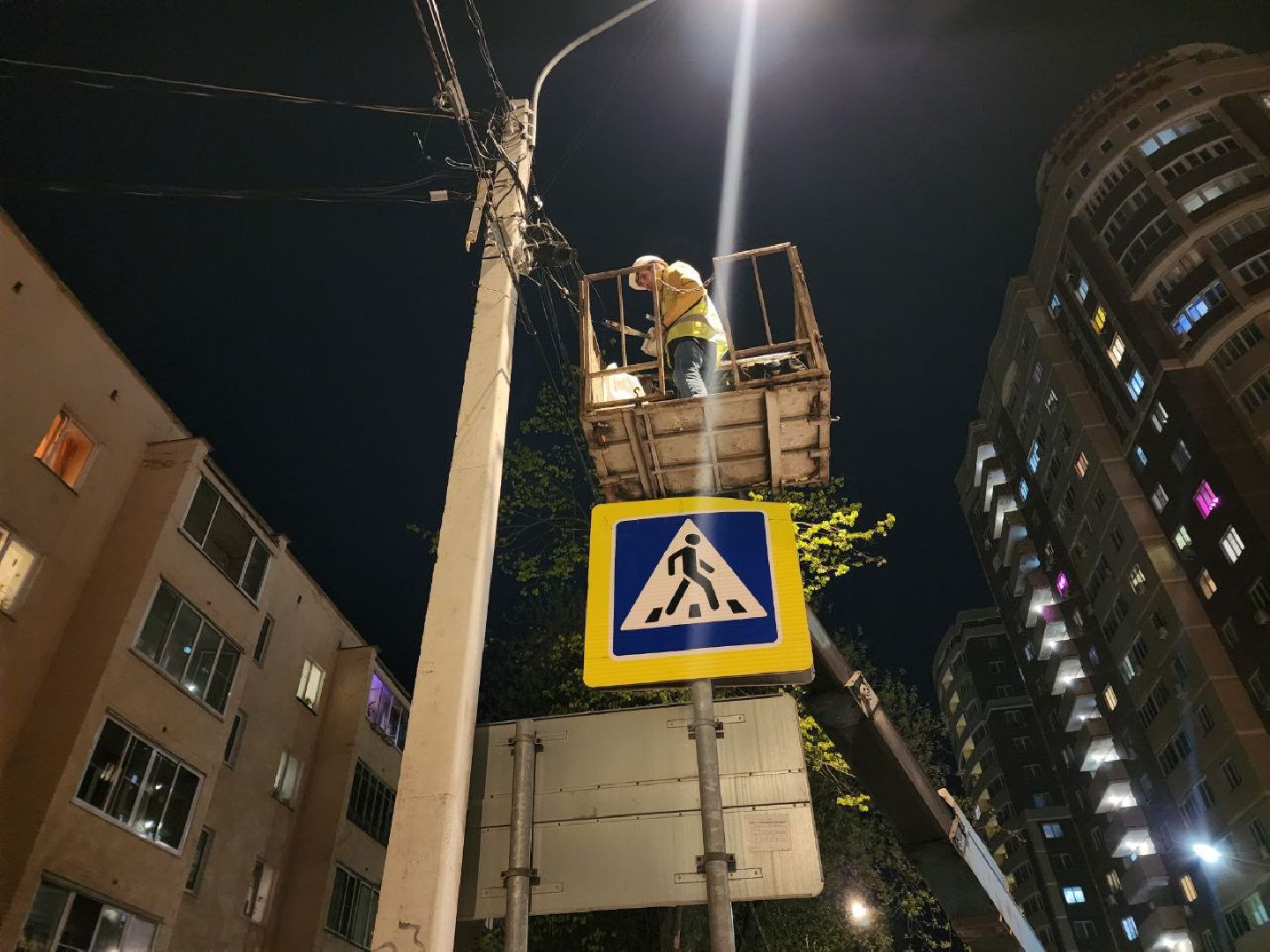 солнечногорск, пешеходный переход, жители, проекционная разметка, дорога,