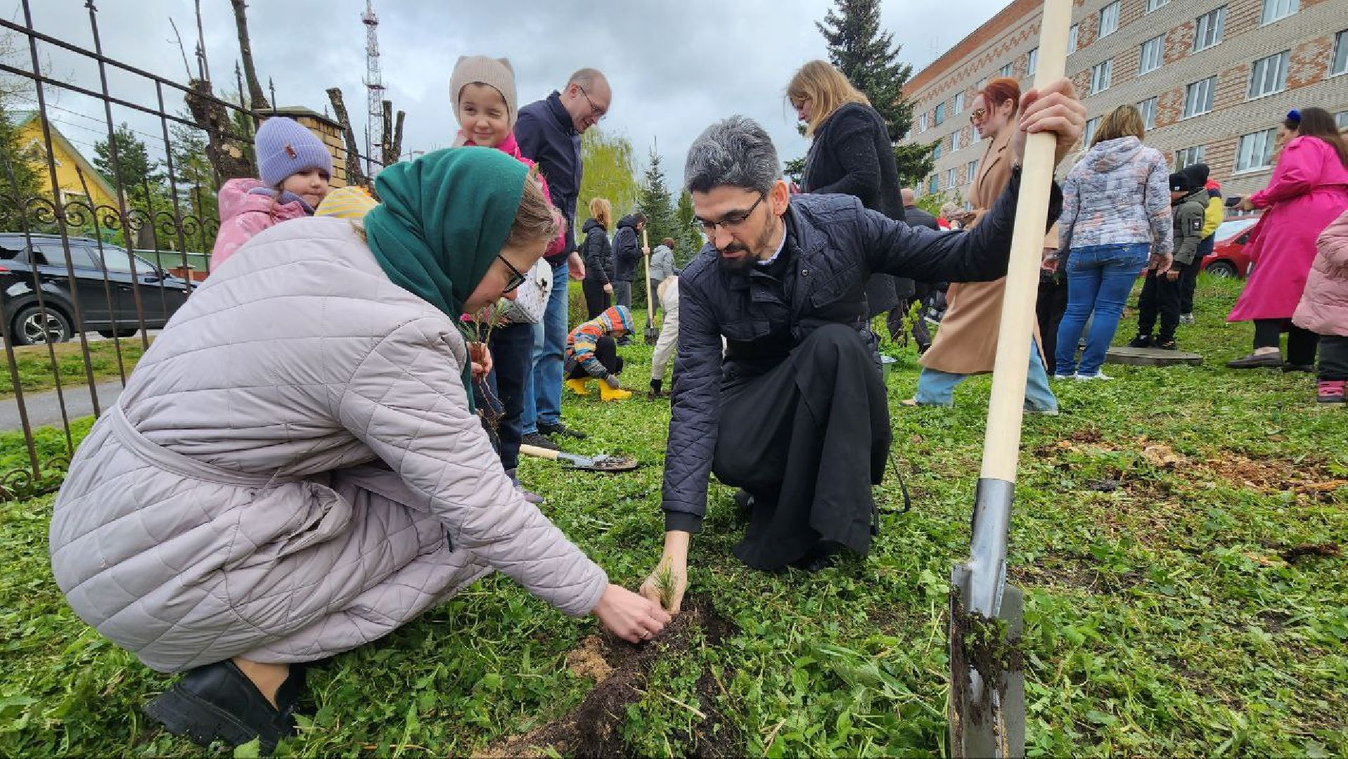 Дмитров, Дмитровская больница, Дом рождения,Аллея многодетных семей,