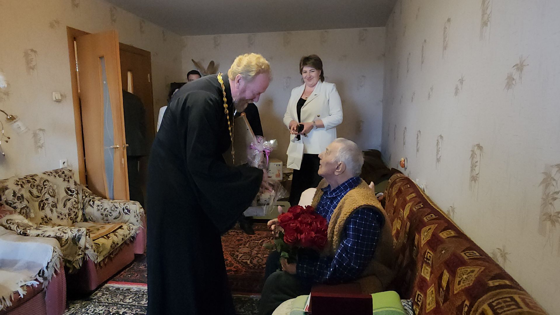 серпухов, московское шоссе, ветеран вов, почетный гражданин серпухова, день победы,